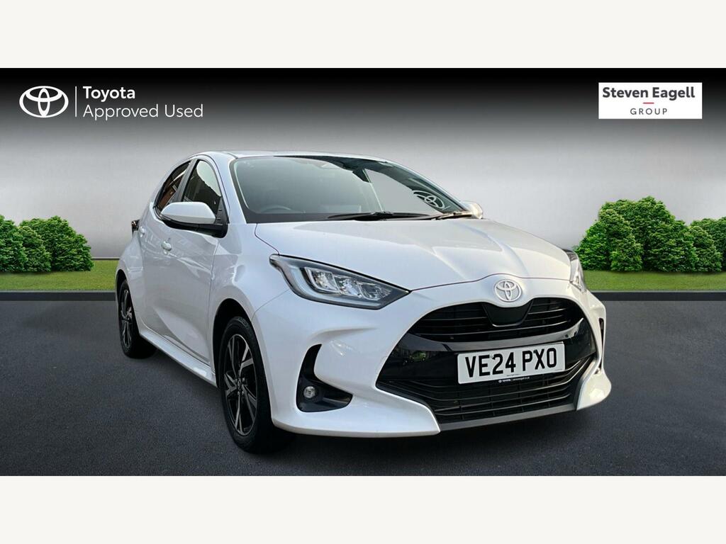 Toyota Yaris 1.5 Vvt-h Design E-cvt Euro 6 Ss White
