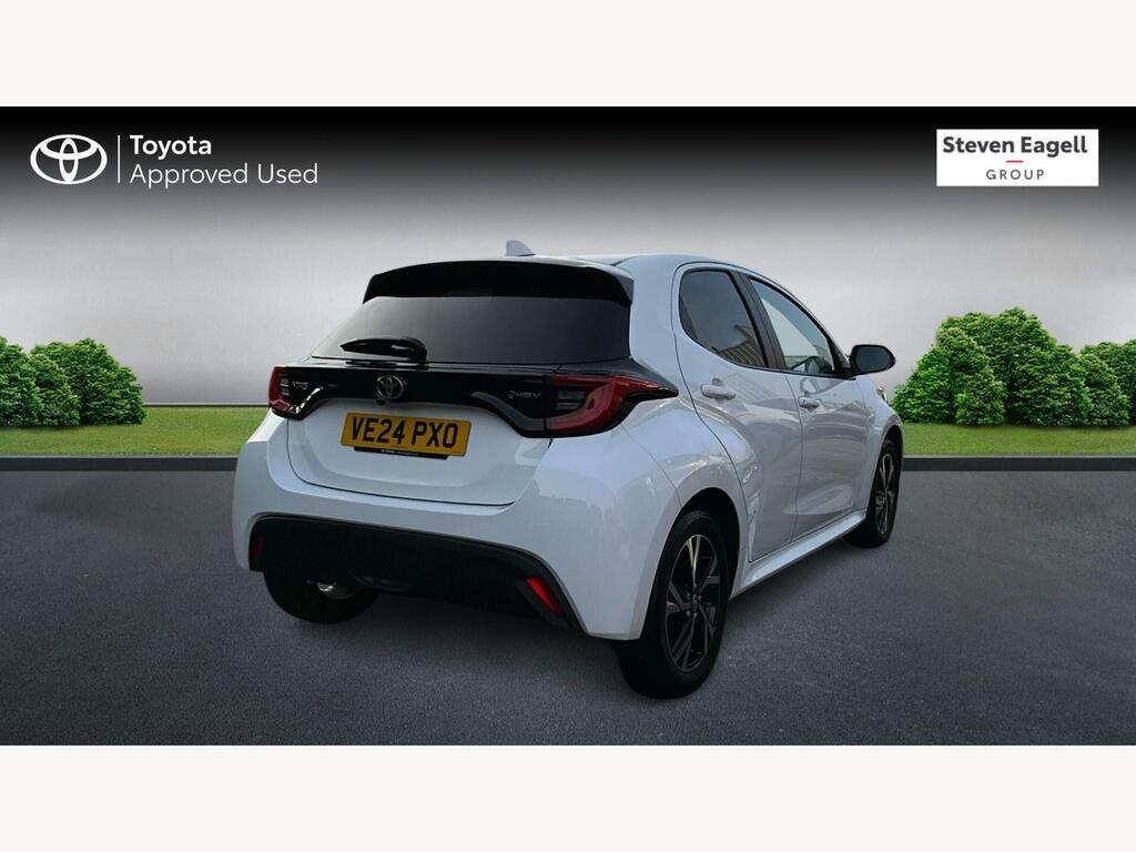 Toyota Yaris 1.5 Vvt-h Design E-cvt Euro 6 Ss VE24PXO White #2