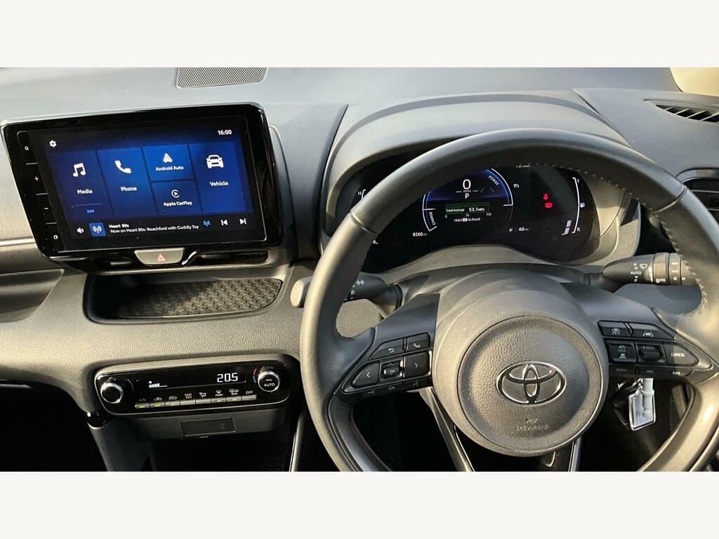 Toyota Yaris 1.5 Vvt-h Design E-cvt Euro 6 Ss VE24PXO White #6
