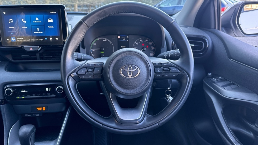 Toyota Yaris 1.5 Vvt-h Icon E-cvt Euro 6 Ss AV24VTU White #6