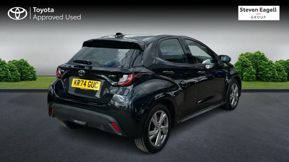 Toyota Yaris 1.5 Vvt-h Icon E-cvt Euro 6 Ss KR74GUC Black #2