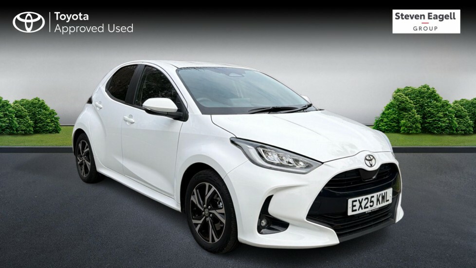 Toyota Yaris 1.5 Vvt-h Design E-cvt Euro 6 Ss White