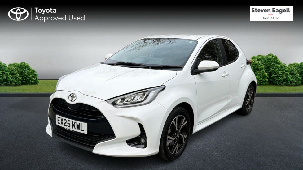 Toyota Yaris 1.5 Vvt-h Design E-cvt Euro 6 Ss EX25KWL White #3