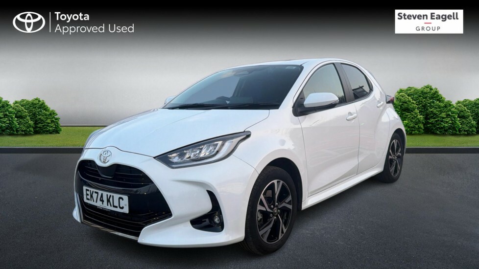 Toyota Yaris 1.5 Vvt-h Design E-cvt Euro 6 Ss EK74KLC White #3