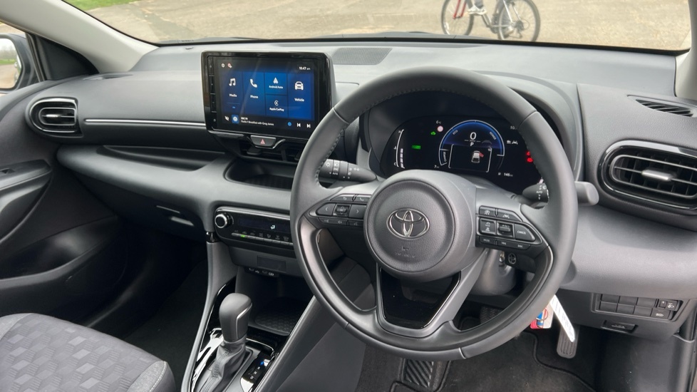 Toyota Yaris 1.5 Vvt-h Design E-cvt Euro 6 Ss OW75UPH Grey #5