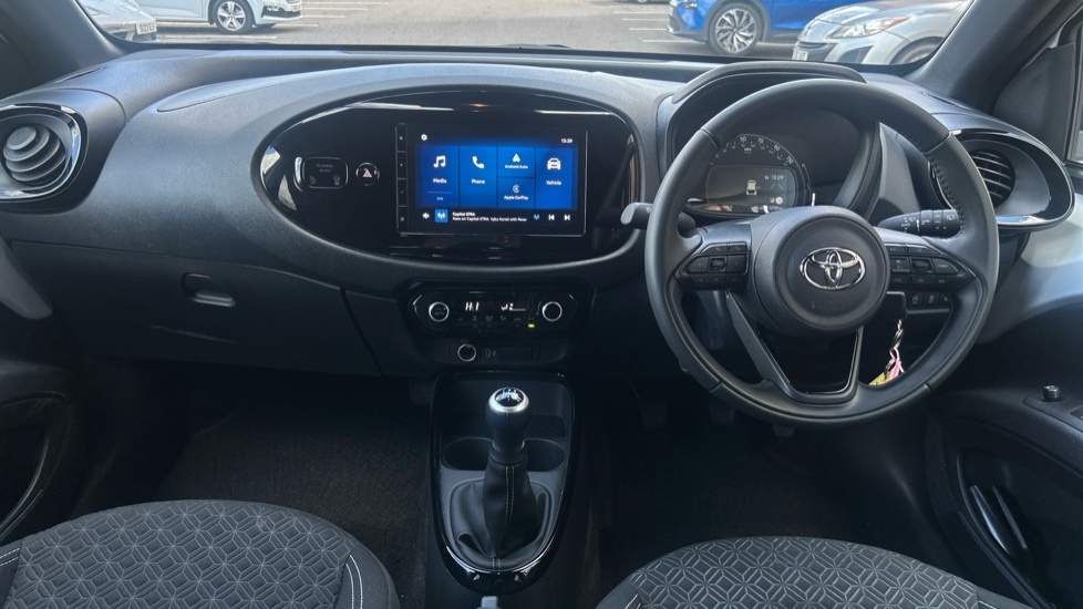 Toyota Aygo X 1.0 Vvt-i Edge Hatchback Euro 6 KP25ZZK White #5