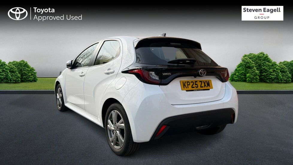 Toyota Yaris 1.5 Vvt-h Icon Hatchback Hybrid E-cvt E KP25ZXM White #4