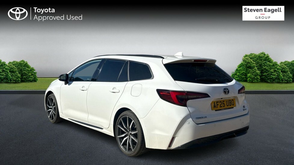 Toyota Corolla 1.8 Vvt-h Gr Sport Touring Sports Hybri AF25UBO White #4