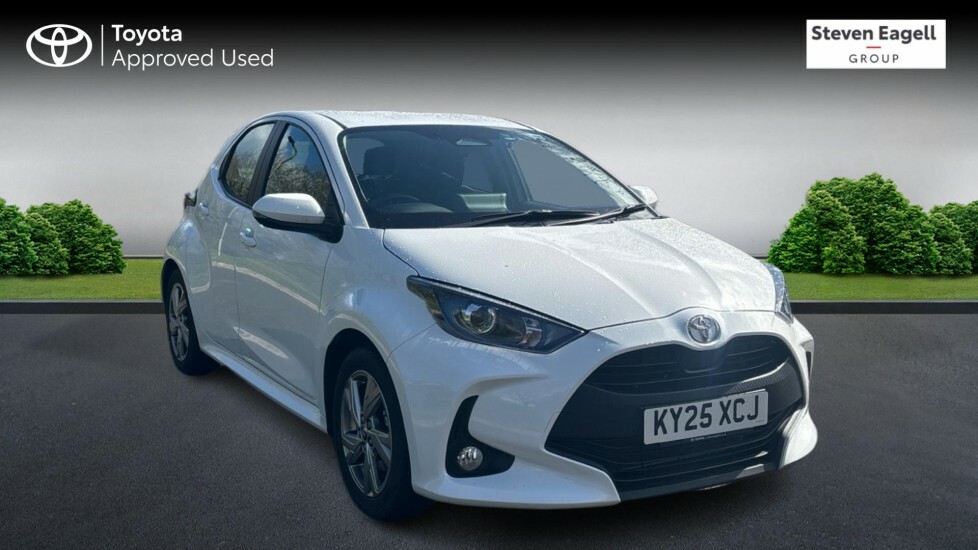 Toyota Yaris 1.5 Vvt-h Icon Hatchback Hybrid E-cvt E White
