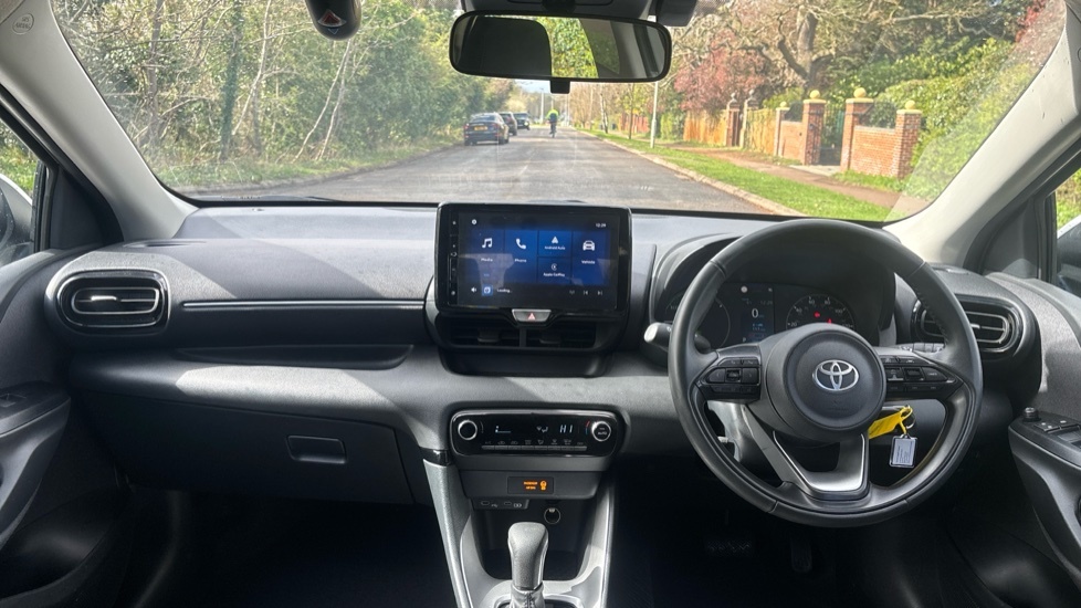 Toyota Yaris 1.5 Vvt-h Icon Hatchback Hybrid E-cvt E KY25XCJ White #5