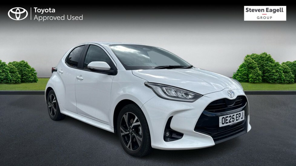 Toyota Yaris 1.5 Vvt-h Design E-cvt Euro 6 Ss White