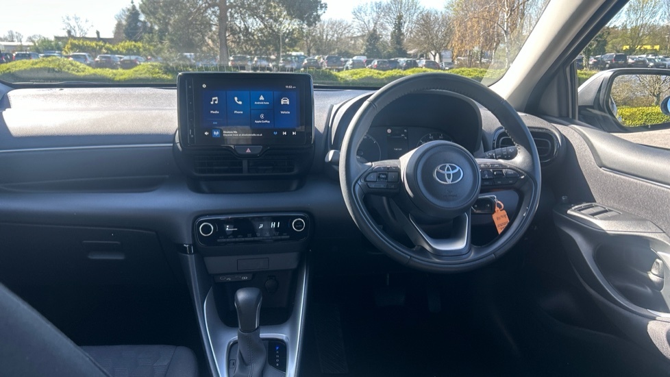 Toyota Yaris 1.5 Vvt-h Icon E-cvt Euro 6 Ss AK74FHB White #5
