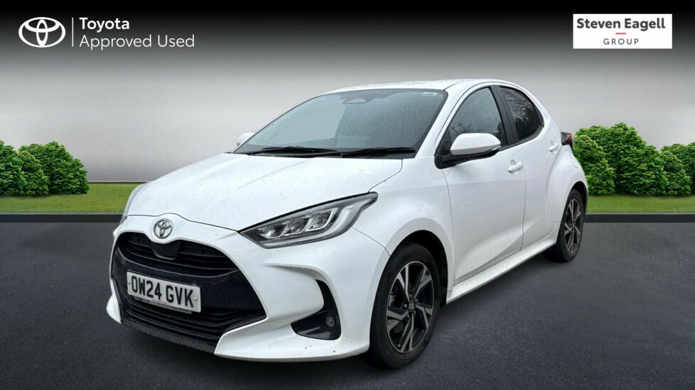 Toyota Yaris 1.5 Vvt-h Design E-cvt Euro 6 Ss OW24GVK White #3