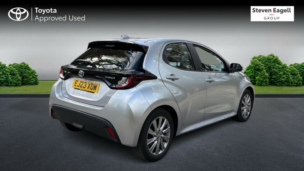 Toyota Yaris 1.5 Vvt-h Icon E-cvt Euro 6 Ss EJ23XOW Silver #2