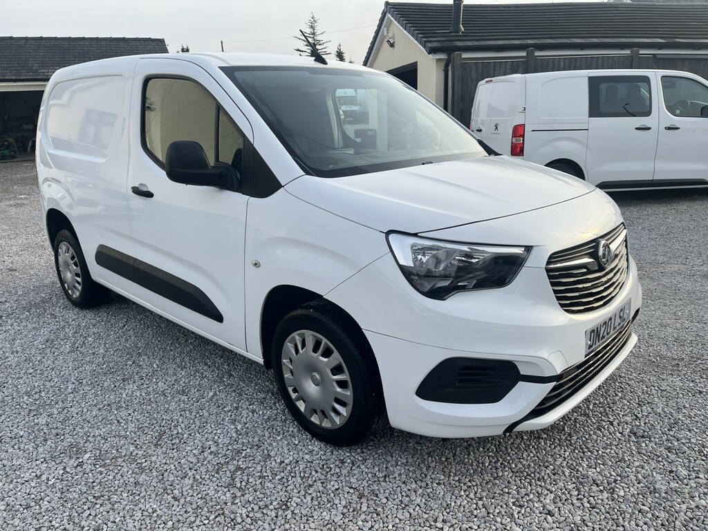 Vauxhall Combo Panel Van 1.6 Turbo D 2300 Sportive 202020 White