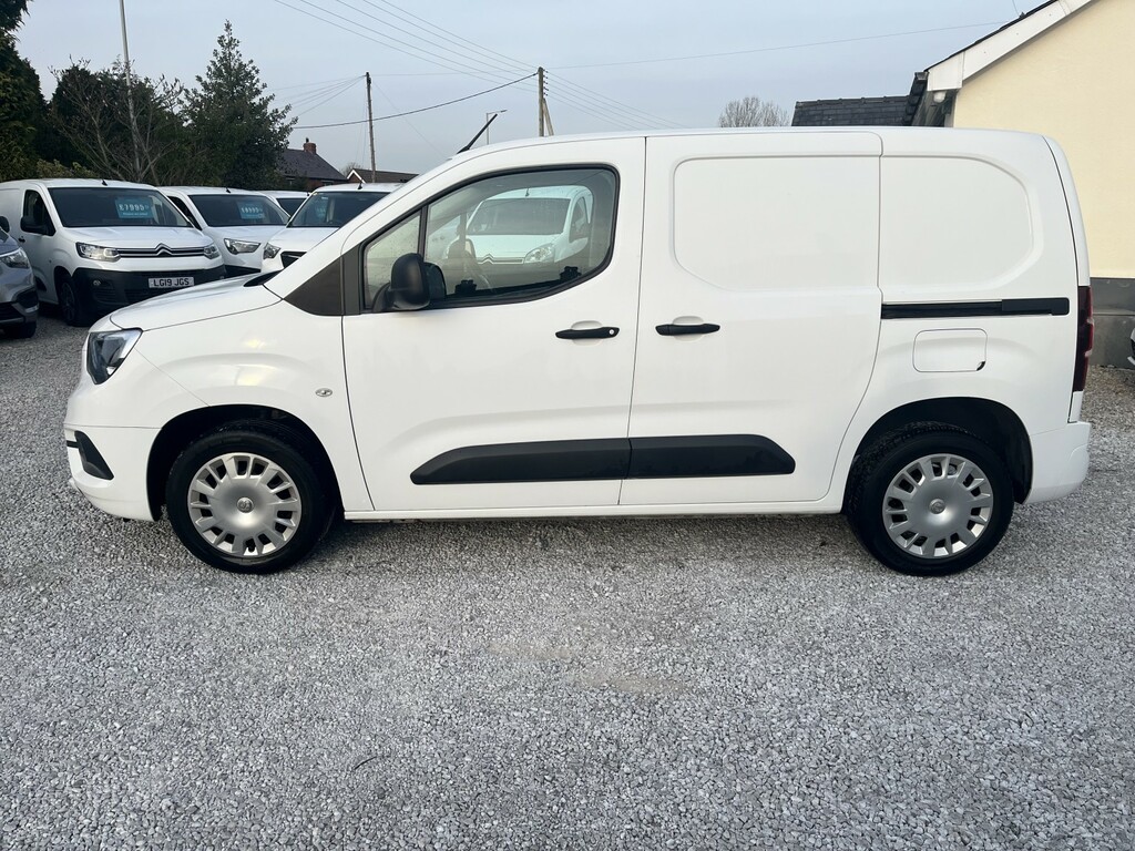 Vauxhall Combo Panel Van 1.6 Turbo D 2300 Sportive 202020 DN20LSL White #5