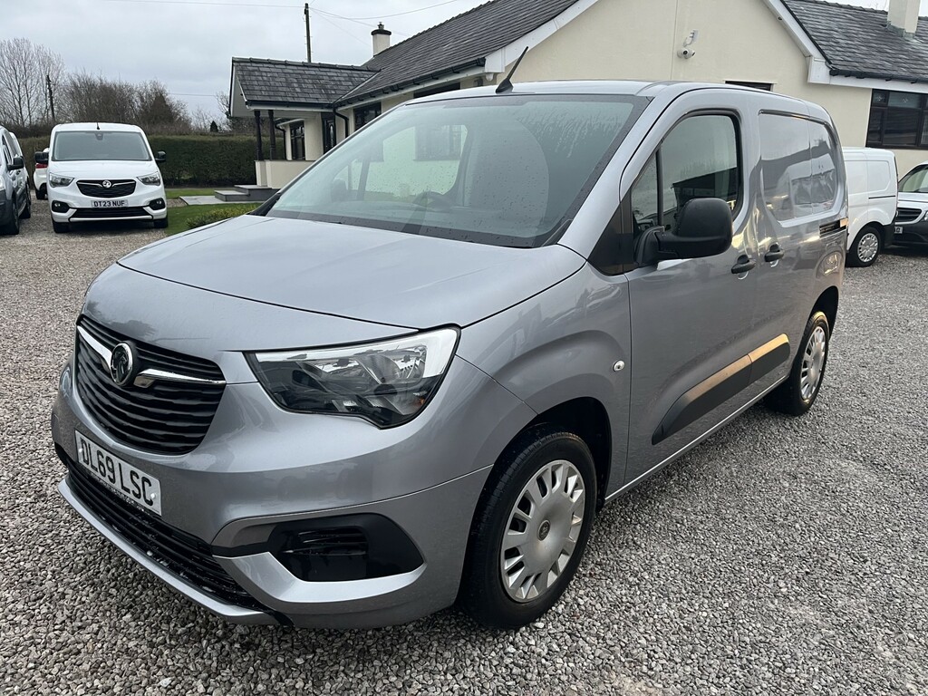 Vauxhall Combo Panel Van 1.6 Turbo D 2300 Sportive 201969 Grey #4