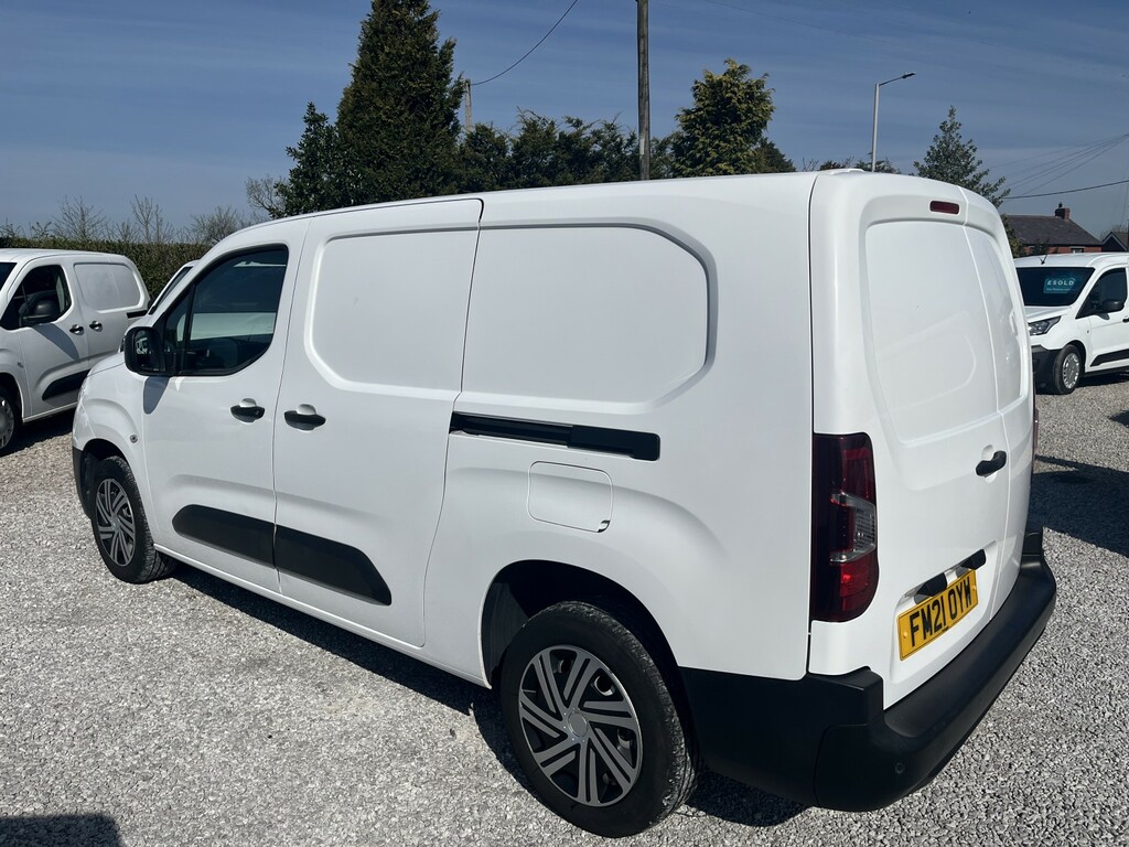 Vauxhall Combo Panel Van 1.5 Turbo D 2300 Dynamic 202121 FM21OYW White #6