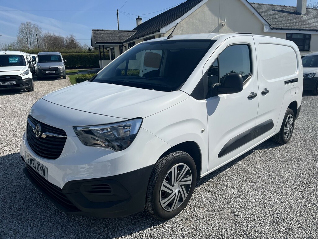 Vauxhall Combo Panel Van 1.5 Turbo D 2300 Dynamic 202121 FM21OYW White #4