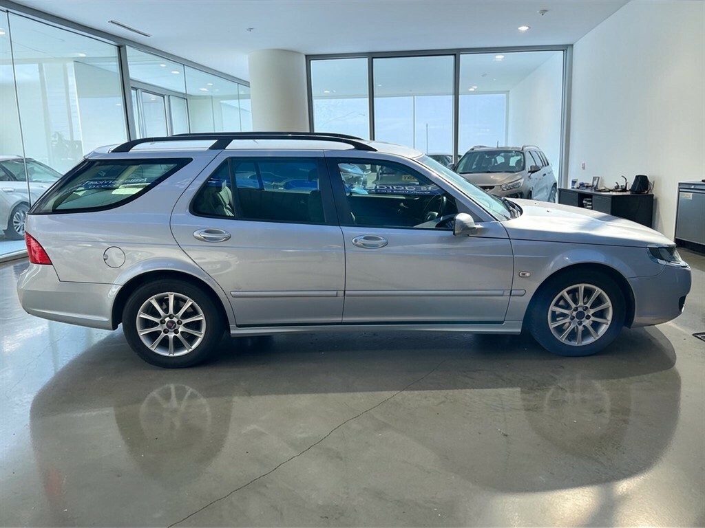 Saab 9-5 2.3L Aero Red #8