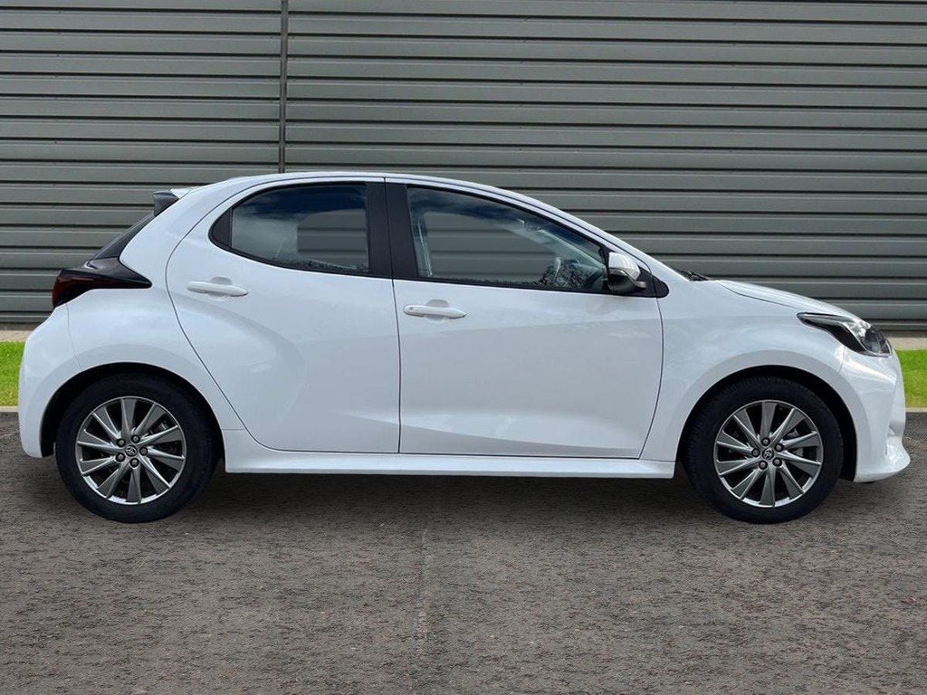 Toyota Yaris 1.5 Vvt-h Icon Hatchback Hybrid E Cvt FL24XAS White #2