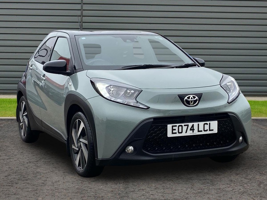 Toyota Aygo X 1.0 Vvt I Edge Hatchback X Shift Green