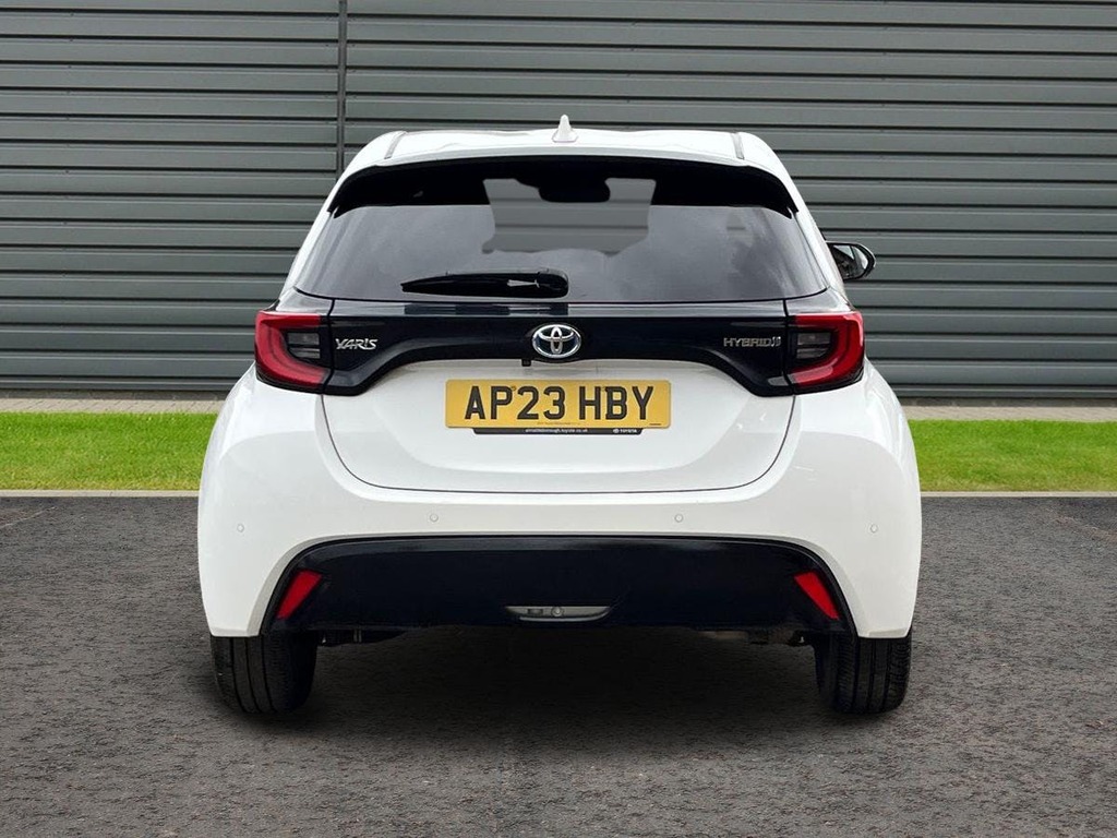 Toyota Yaris 1.5 Vvt-h Excel Hatchback Hybrid E Cvt AP23HBY White #4