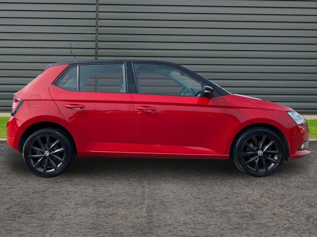 Skoda Fabia 1.0 Tsi Colour Edition Hatchback AV70KGK Red #2