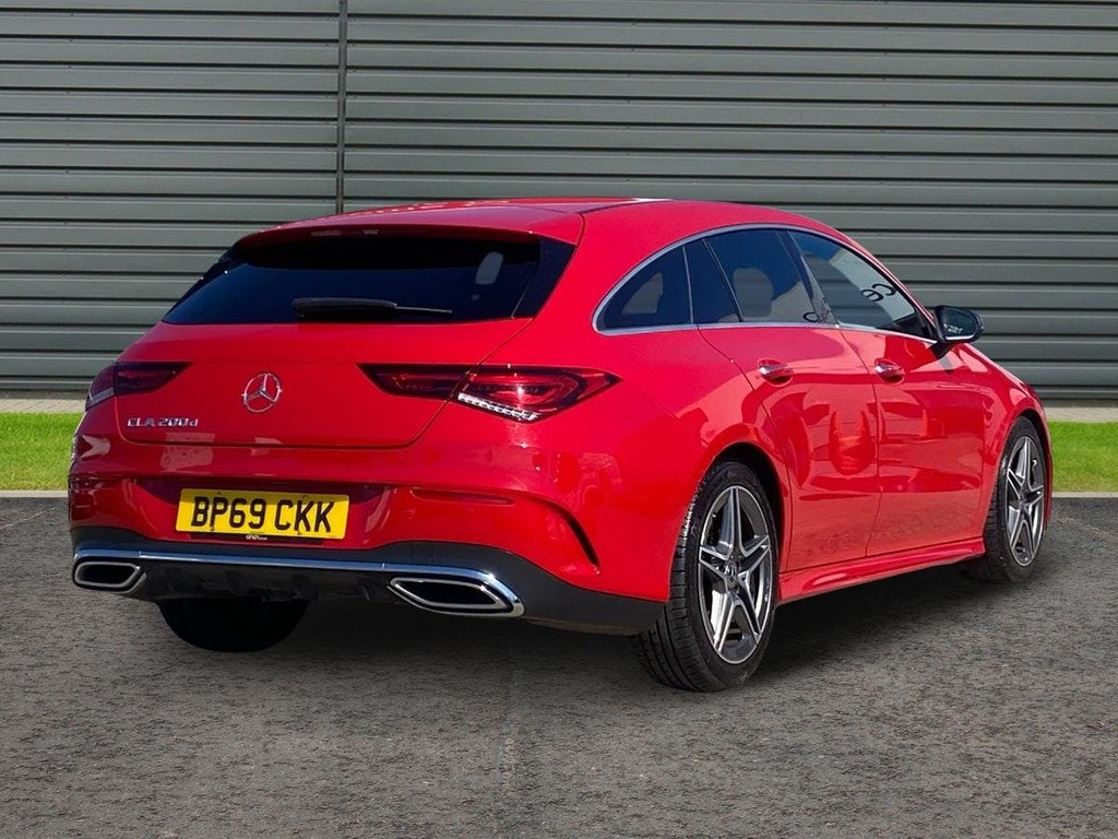 Mercedes-Benz CLA Class 2.1 Cla200d Amg Line Red #3