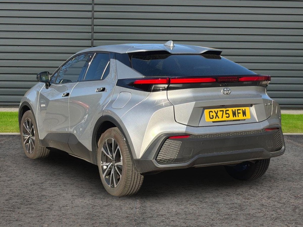 Toyota C-Hr 2.0 Vvt 13.6Kwh Design Suv Plug In Hybr Silver #5