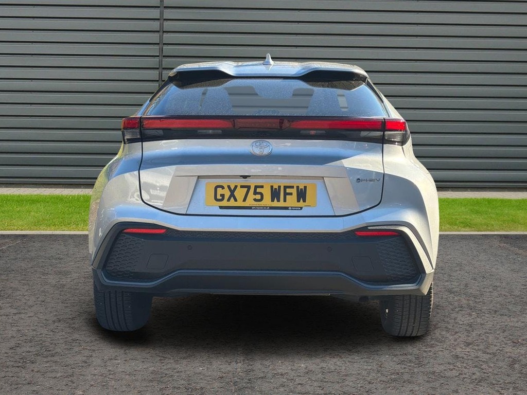 Toyota C-Hr 2.0 Vvt 13.6Kwh Design Suv Plug In Hybr Silver #4