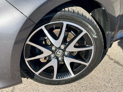 Toyota Yaris Yaris Dynamic Hev Cvt GF22JVJ Grey #3