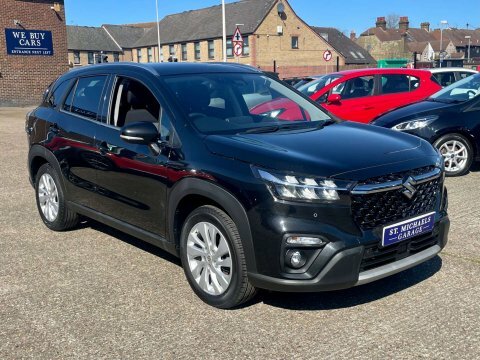 Suzuki SX4 S Cross Suv EA73CYF Black #4