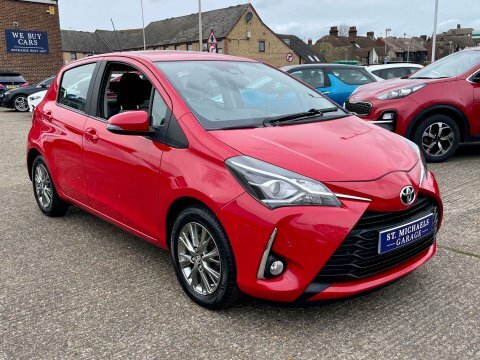 Toyota Yaris Hatchback GM17LWZ Red #4