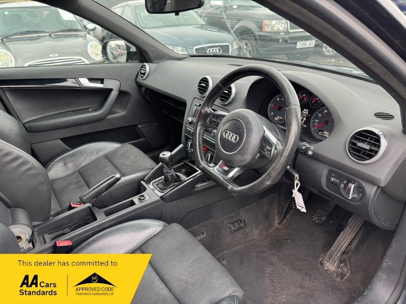 Audi A3 Sportback Tdi S Line SK62KNR Black #5