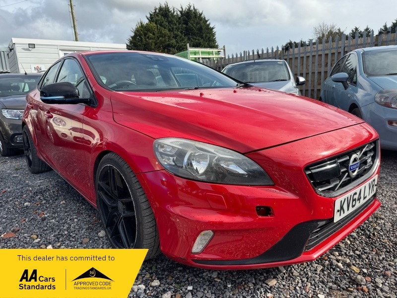 Volvo V40 D4 R-design Nav KV64LYR Red #2