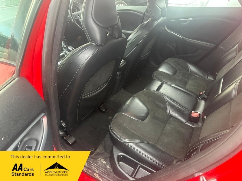 Volvo V40 D4 R-design Nav KV64LYR Red #6