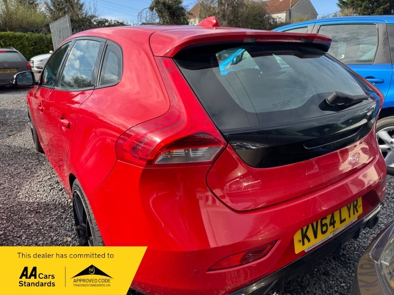 Volvo V40 D4 R-design Nav KV64LYR Red #3