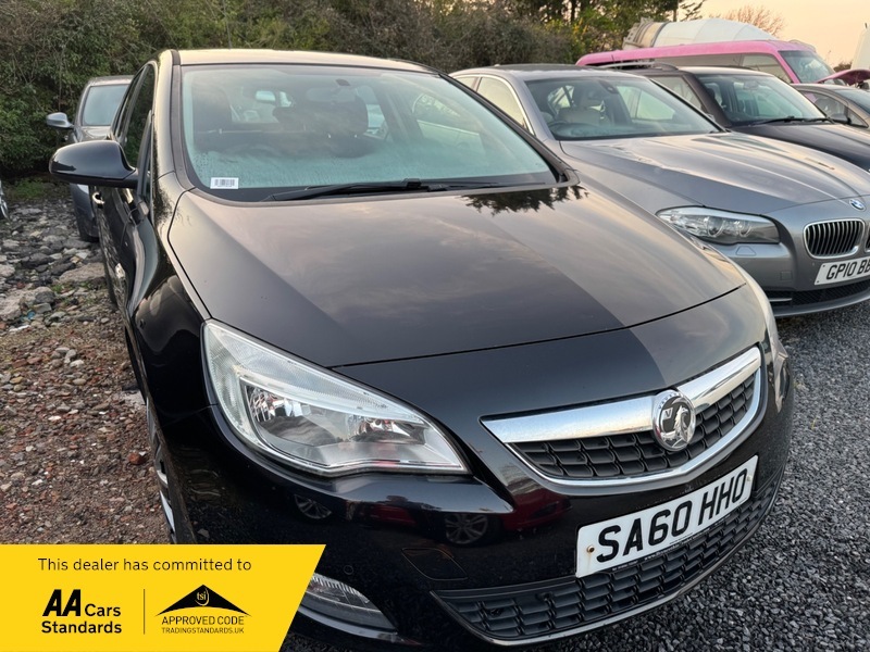 Vauxhall Astra Exclusiv Black #3