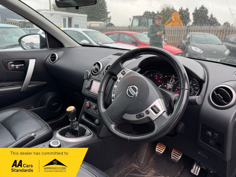 Nissan Qashqai Dci Tekna Black #5
