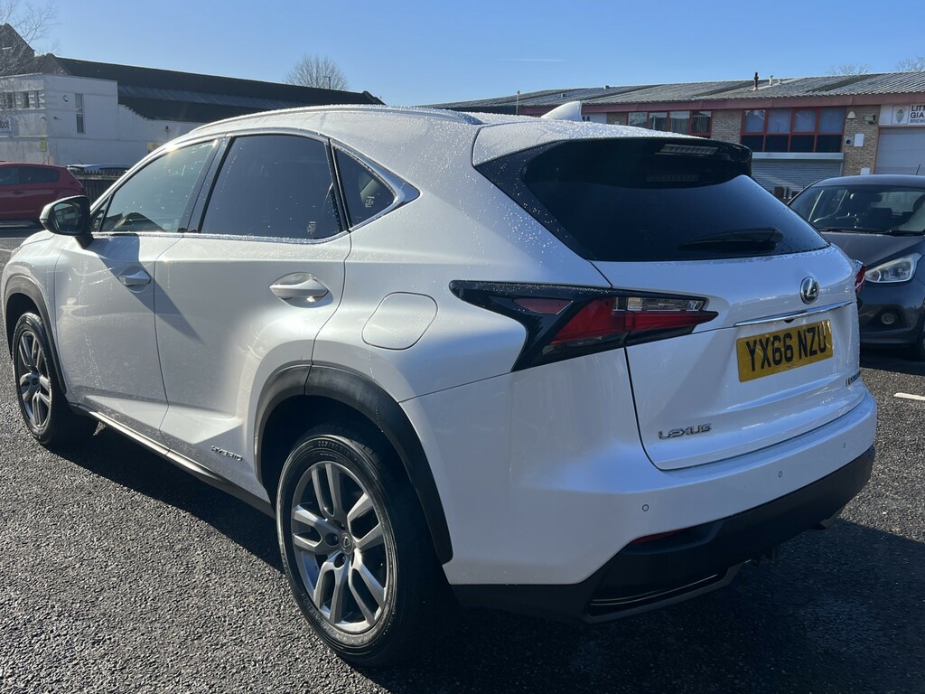 Lexus NX 2.5 300H Luxury 201666 YX66NZU White #6