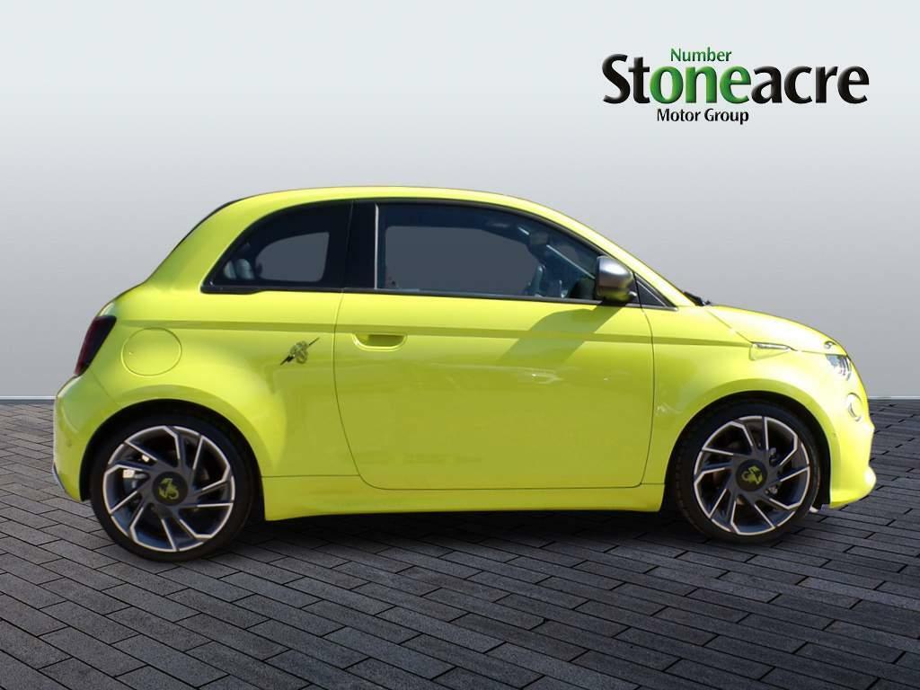 Abarth 500 42Kwh YP24UCZ Green #2