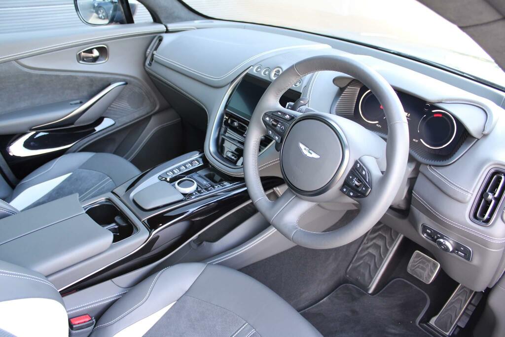 Aston Martin DBX V8 550 NJ24EOZ Grey #3