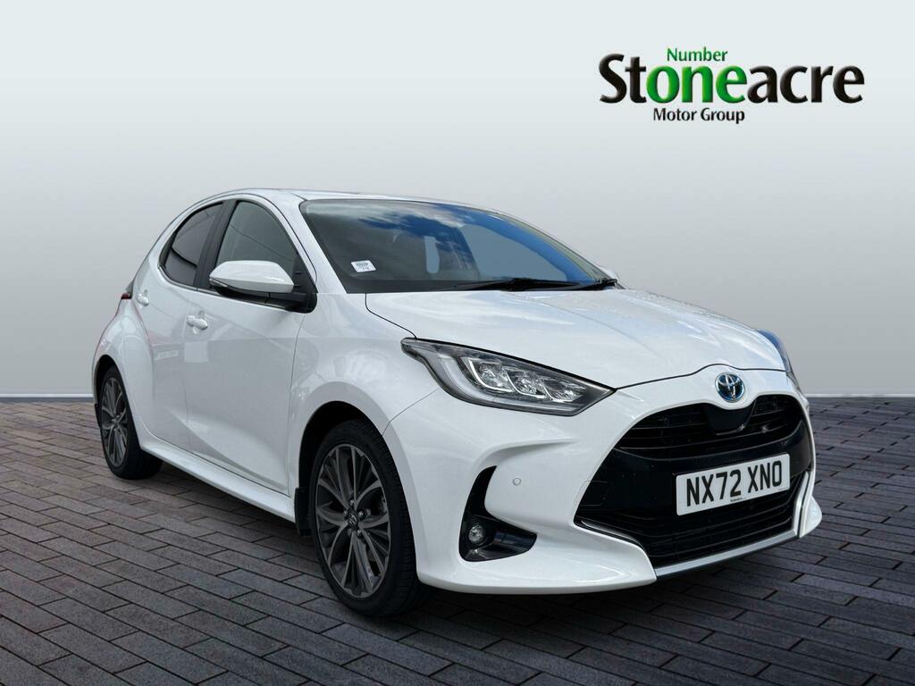 Toyota Yaris 1.5 Hybrid Excel White
