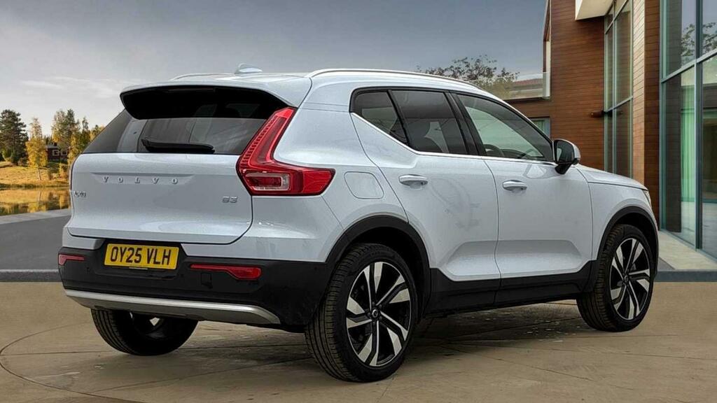 Volvo XC40 2.0 B3 Mhev Ultra Bright Dct Euro 6 Ss OY25VLH #3