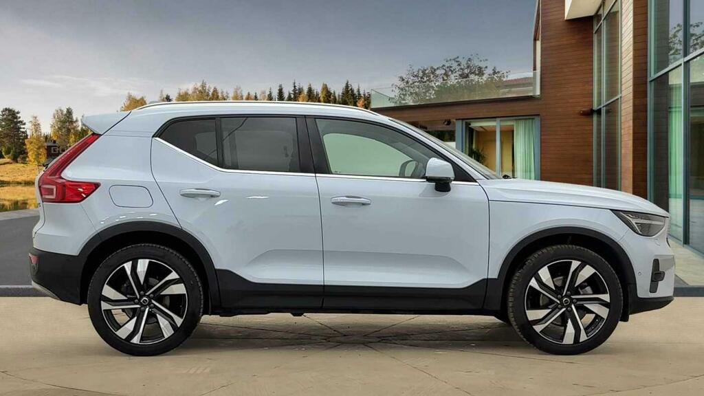 Volvo XC40 2.0 B3 Mhev Ultra Bright Dct Euro 6 Ss OY25VLH #2