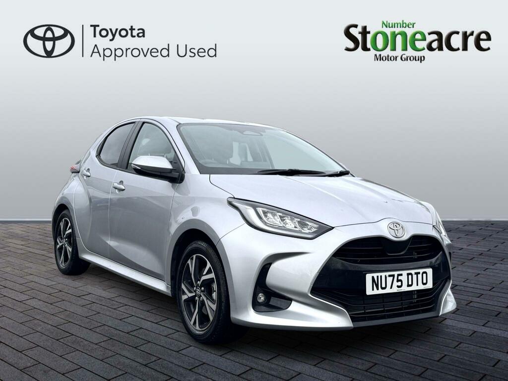 Toyota Yaris 1.5 Hybrid Design 