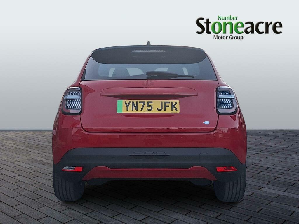 Fiat 600e 54Kwh Red  #4