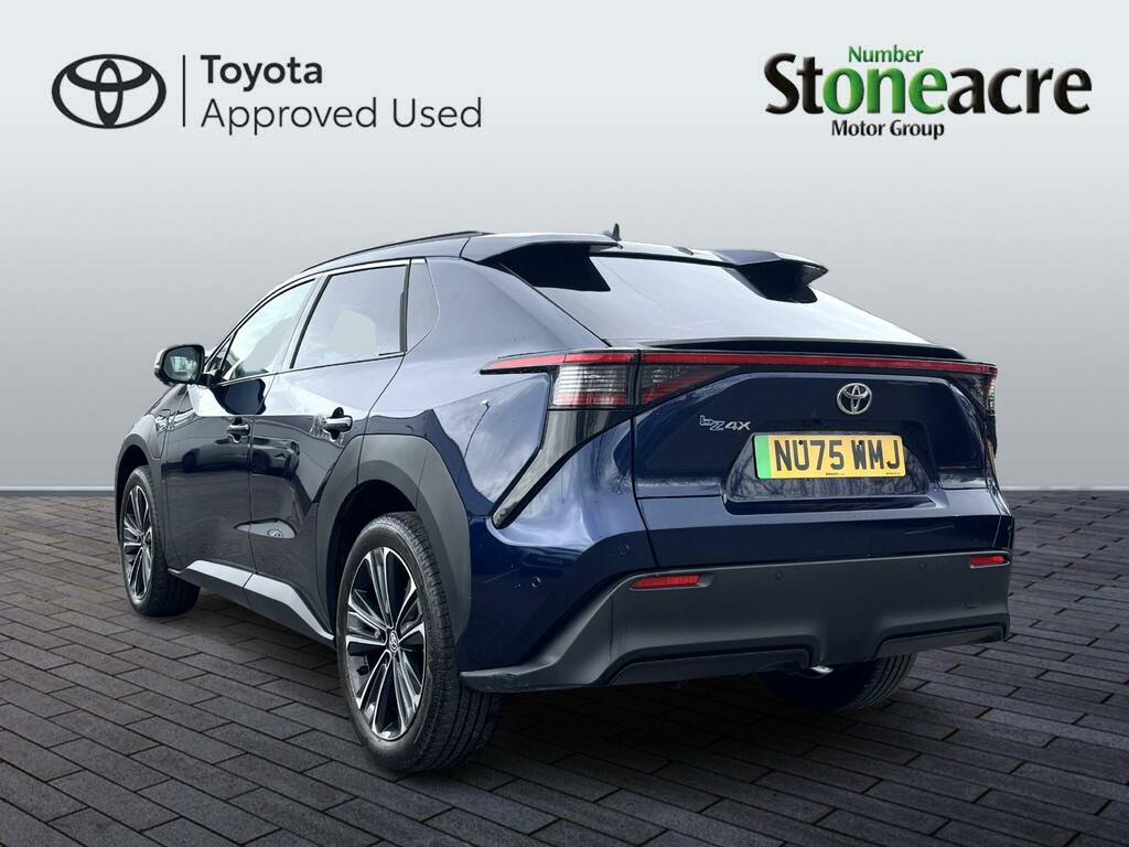 Toyota bZ4X 71.4 Kwh Vision NU75WMJ #5