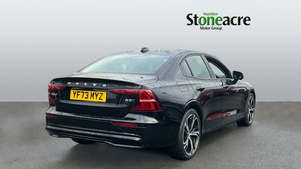 Volvo S60 2.0 B5p Plus Dark  #2